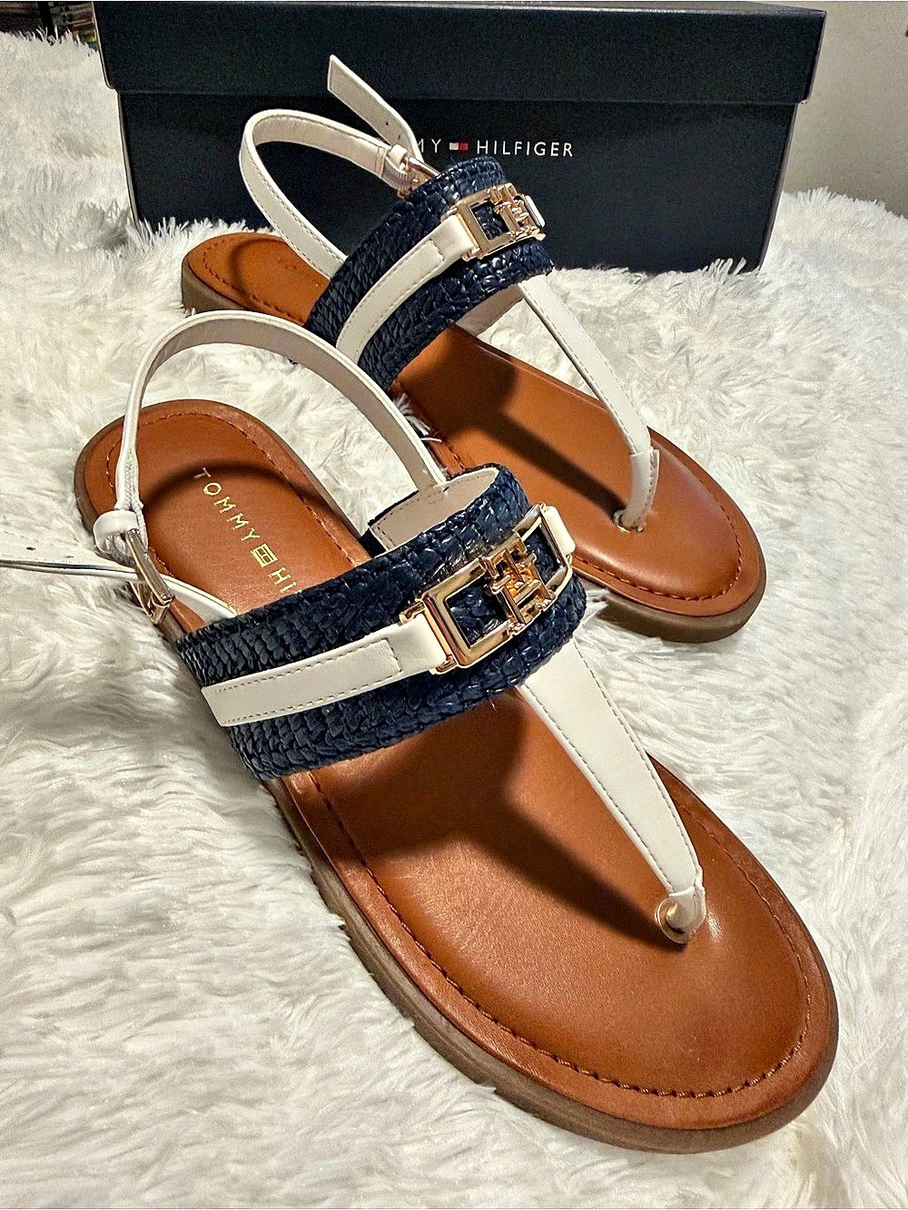 Tommy Hilfiger Cruman Flat Thong Sandal Blue & White
